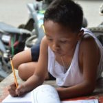 Brasileiro estuda metade que um alemão e fica abaixo de diversos países